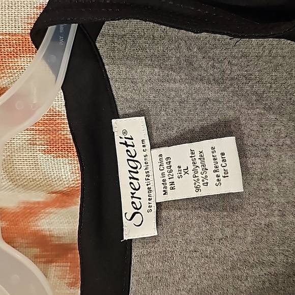 Women's Dress - Picture 4 of 7